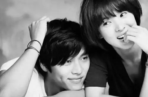 玄彬公开恋情后,男方接受采访谈及爱情,直言和对方是因戏生情