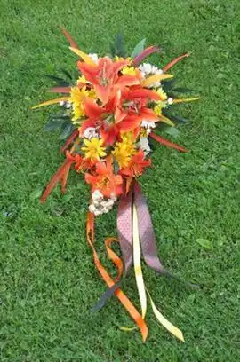 白色搭配蓝色妖姬花束
