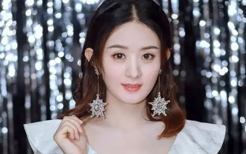 16岁赵丽颖,20岁赵丽颖,现在的赵丽颖,整没整容一看便知
