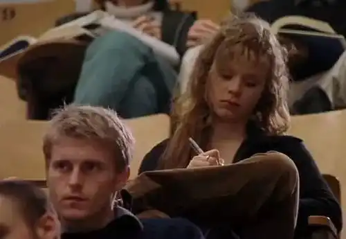 在中国,每天有2000万高中生在假装勤奋