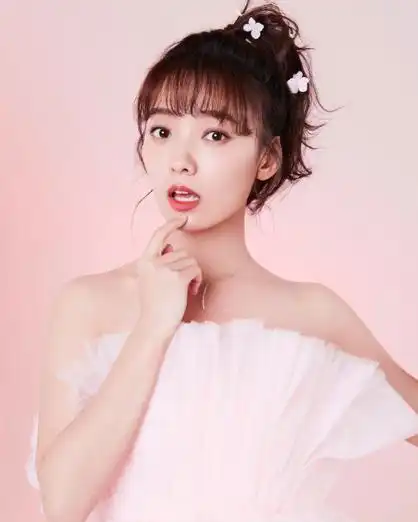 陈雅怡
