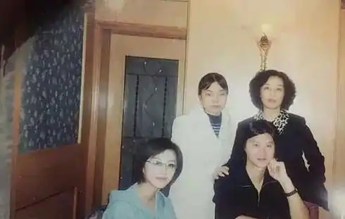 古天乐刚出道只能演郑伊健小弟,做龙套都发光注定无法安静打酱油
