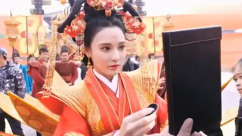 东宫花絮太子和太子妃大婚现场,忘川夫妇和朋友长辈合影