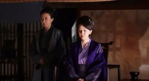 知否里的恶毒小秦氏,现实中与尓豪幸福甜蜜