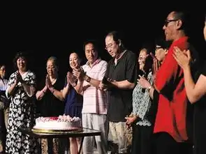 我爱我家拍摄完成20年周年纪念杨立新关凌齐聚
