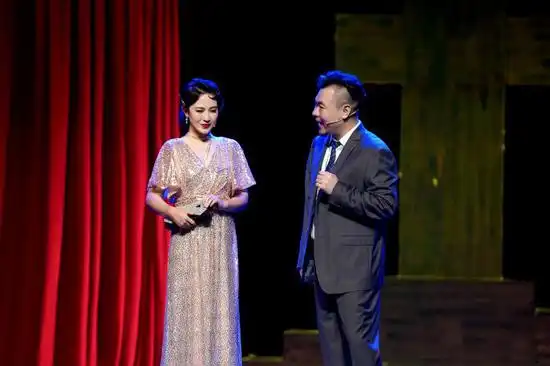 因为一条来自武汉的微博沈腾马丽艾伦重返剧场