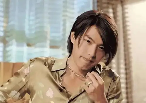 放羊的星星14年后男二卖茶具致富仍未婚,女主退圈颜值大变