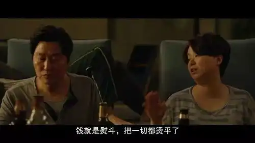 时髦办40岁的韩国贵妇生活就俩字儿,通透
