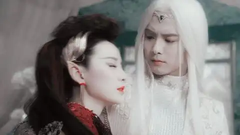 旧梦太美只能半醒
