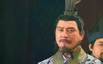 曹操最狼狈的一次,欲以家人为质投其手下败将,幸亏此人力劝
