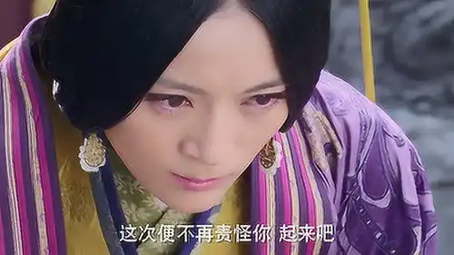 皇上刚回宫,竟看到身怀六甲的宠妃站在屋顶上,直接怒骂心机皇后
