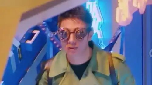 明星大侦探小撒自带武器找工作,感慨手短就是痛苦
