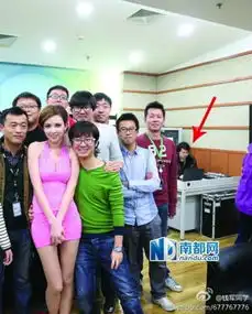 透视年会向男士大派福利it公司年会的av女优新浪河北教育
