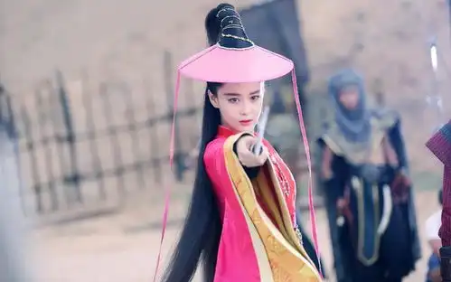 不学范冰冰的张馨予,竟把自己美出新境界
