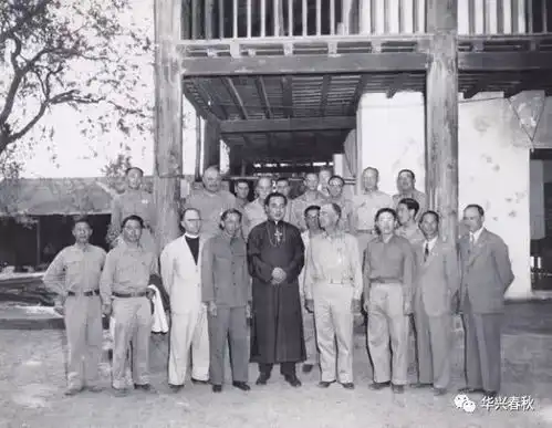 抗战版芳华文工团战地慰问精彩组图
