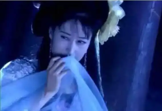 南烟斋笔录刘敏涛霸气刘亦菲婉约,网友两代聂小倩同台
