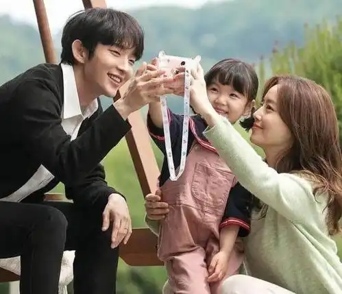 恶之花迎来收官文彩元李准基婚纱照超甜,李准基穿西装帅到炸裂