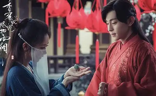 杨紫邓伦香蜜杀青照曝光,意外泄露大结局秘密