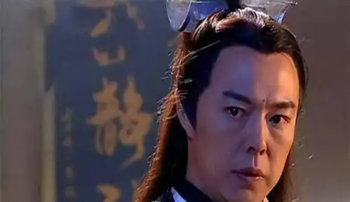 面瘫脸烂演技改国籍,却被捧成老戏骨的几位,根本不配
