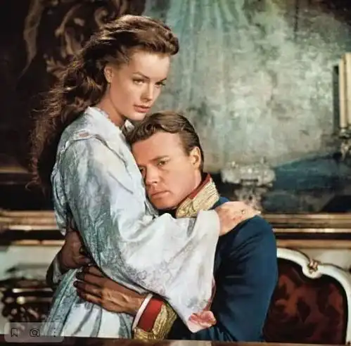 普通人不配有爱情