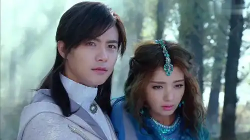 人鱼公主身中千年蛇毒,没想到咬了一口冰王子,身上的毒自动消退
