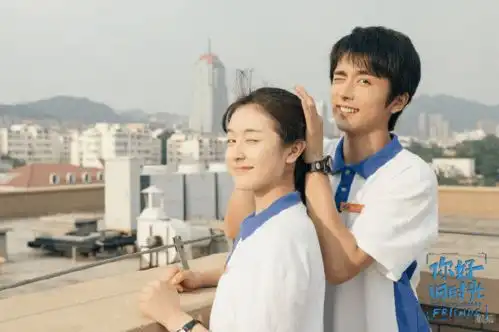 那年夏天无比憧憬大学,今年大学无比憧憬那年
