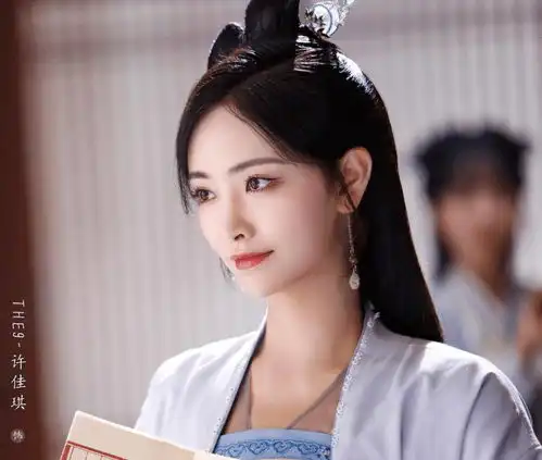 如意芳霏又晒剧照,鞠婧祎张哲瀚cp感十足,我却被许佳琪圈粉