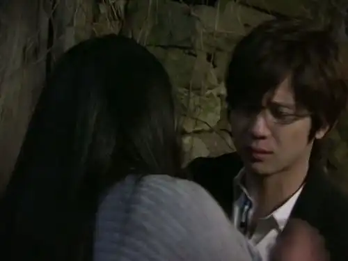 千山暮雪童雪和萧山无法忘记过去的感情,一块逃走决定重新开始
