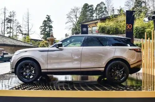 新款路虎揽胜星脉细节小幅调整,为何车叔不推荐买