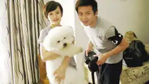 ladygaga蓝色妖姬雷人造型透视装贴两点
