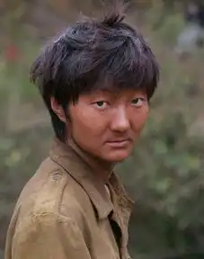 王大治被爆结婚生子,董洁已成过去式,潘粤明活得越来越自在逗比