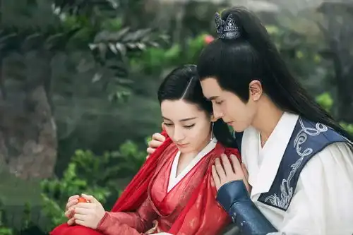 枕上书口碑翻盘第三世美强惨的阿兰若,热巴这次演对了
