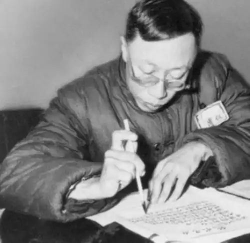 成为战犯的末代皇帝溥仪,为什么一心想留在苏联
