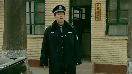 影视犯罪分子有何书记罩着,来请林荫吃饭,反而被林荫抓了起来
