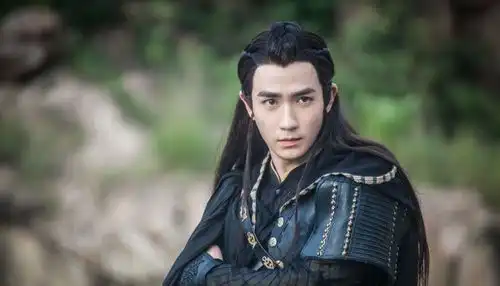 蔡徐坤退出明星势力榜首,朱一龙登顶,白宇第四网友终于火了