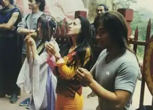 聂风步惊云无名同游乐山大佛,风云雄霸天下剧组罕见照
