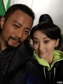 景甜深夜变吃货素颜出镜皮肤好