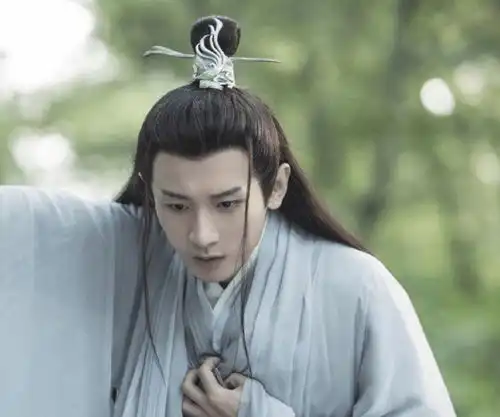 沉香如屑官宣,海报背影引起猜测,看图对比才知道是谁