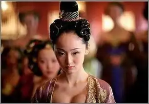 18岁被张艺谋选中一夜成名男友是洪金宝儿子如今人气低迷
