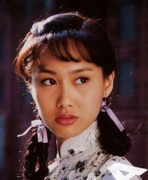 黎姿和朱茵同框旧照曝光颜值巅峰时谁更美