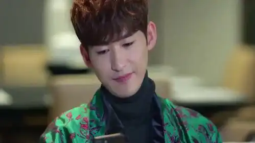 如若巴黎不快乐,左撇子电脑鼠标也是反向的,真是奇葩了
