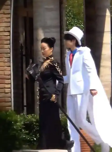 萌探探探案路透穿宫廷装造型华丽,杨紫迎来重要的人