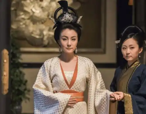 历史上最成功的陪嫁丫鬟,小姐是嫔妃,她却当上了皇后