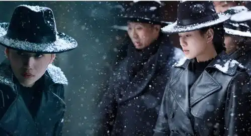 悬崖之上的女特务好美,和张艺谋出席活动,大长腿超抢镜
