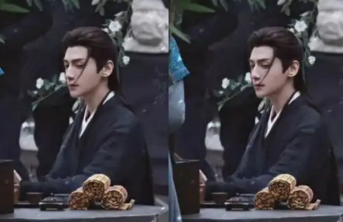 长月烬明润玉的惨不及他一半,澹台烬实惨啊
