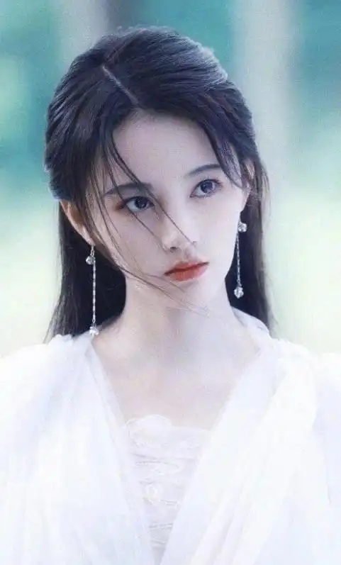 淡妆的四千年美女鞠婧祎,到底有多美和关晓彤同美