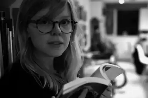 射雕英雄传首出英译本网友降龙十八掌怎么翻译
