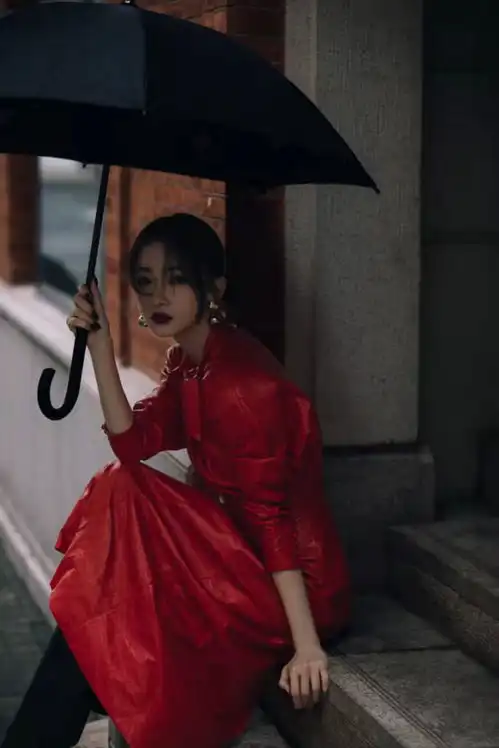 吴谨言造型新鲜独特,精致灵动娇俏如你