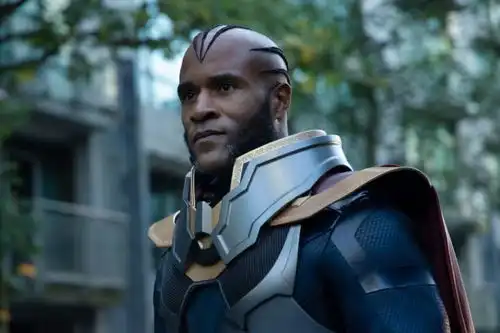 cw透漏出一些有关联动异世界的剧情