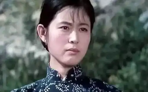 13次春晚,她的真实身份却今天才被曝光
